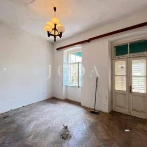 Stan za adaptaciju na ekskluzivnoj lokaciji