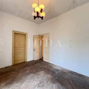 Stan za adaptaciju na ekskluzivnoj lokaciji