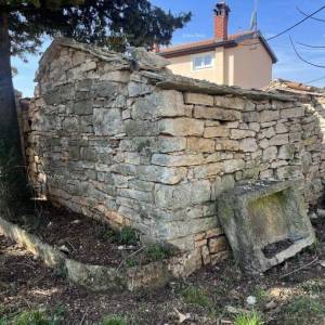 Stara kamena kuća u Istri, Buje, 5km od mora