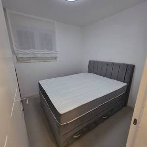 Stara Novalja: apartman, 66.80 m2, visoko prizemlje, drugi red do mora!