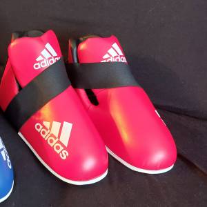 Štitnici za noge Adidas Wako kickboxing