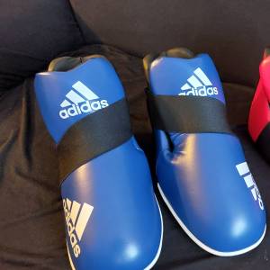 Štitnici za noge Adidas Wako kickboxing