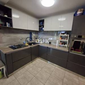 SVETA NEDELJA, ŽITARKA - Trosoban stan sa terasom i vrtom