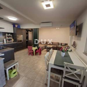 SVETA NEDELJA, ŽITARKA - Trosoban stan sa terasom i vrtom