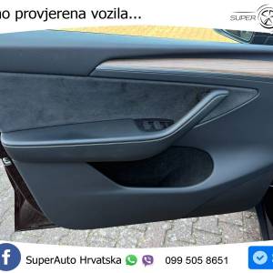 Tesla Model Y 514 KS, ACC+PANO+KAM+GR SJED+KEY+LANE