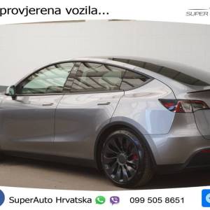 Tesla Model Y 534 KS / ACC+PANO+KAM+GR SJED+KEY+LANE