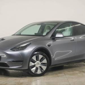 Tesla Model Y LONG RANGE DUAL MOTOR