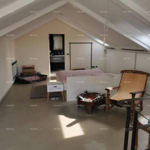 Top lokacija! Dvoetažni penthouse s parkirnim mjestom i pogledom na more, Umag!