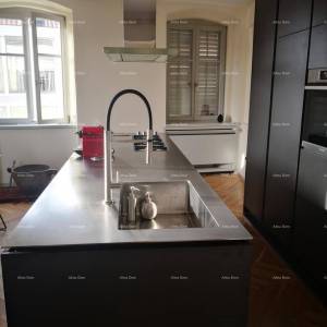 Top lokacija! Dvoetažni penthouse s parkirnim mjestom i pogledom na more, Umag!