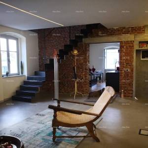 Top lokacija! Dvoetažni penthouse s parkirnim mjestom i pogledom na more, Umag!