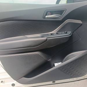 Toyota C-Hr 1.8 HSD 5D E-CVT C-ENTER - 3 godine jamstva