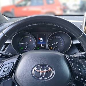 Toyota C-Hr 1.8 HSD 5D E-CVT C-ENTER HYBRID - 3 godine jamstva