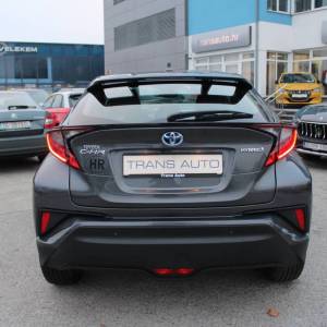 Toyota C-HR 1.8 Hybrid AUTOMATIK *LED, NAVIGACIJA, KAMERA*