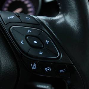 Toyota C-HR 1.8 Hybrid AUTOMATIK *LED, NAVIGACIJA, KAMERA*