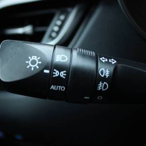 Toyota C-HR 1.8 Hybrid AUTOMATIK *LED, NAVIGACIJA, KAMERA*