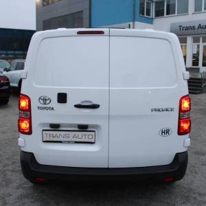 Toyota Proace 1.5D Business *NAVIGACIJA*