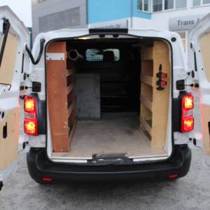 Toyota Proace 1.5D Business *NAVIGACIJA*