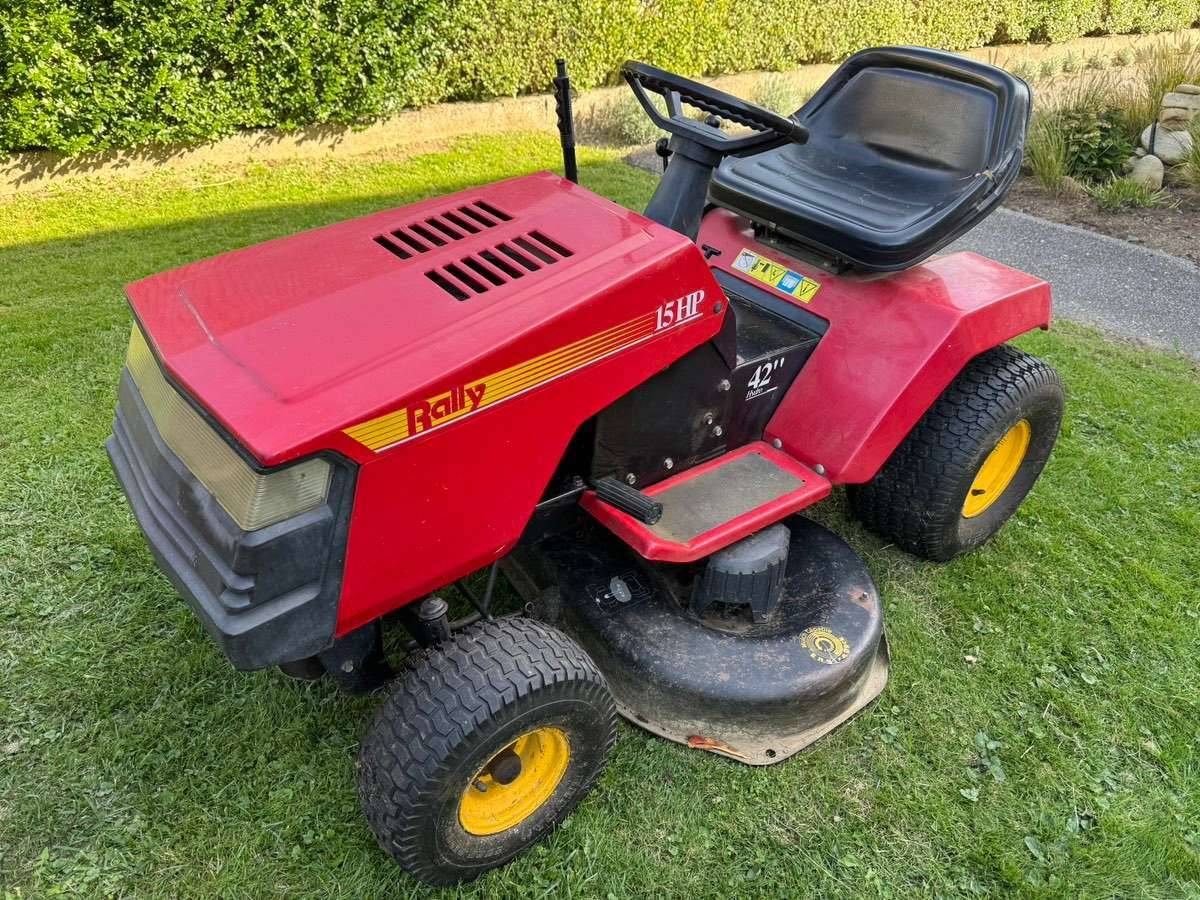 Traktor kosilica 4 komada