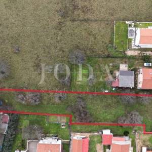 Tribalj – Građevinsko zemljište u centru, ravan teren, infrastruktura na parceli