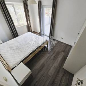 Trosoban apartman udaljen od mora 500m - Vir