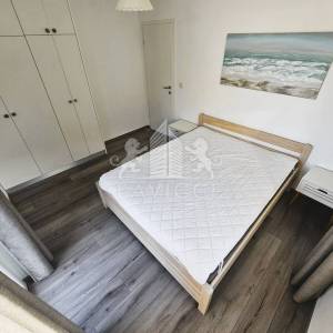 Trosoban apartman udaljen od mora 500m - Vir