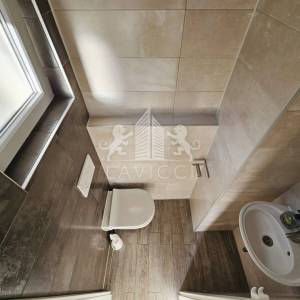 Trosoban apartman udaljen od mora 500m - Vir