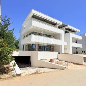 Trosoban stan u novogradnji s garažom i vrtom - Diklovac, Zadar