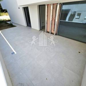 Trosoban stan u novogradnji s vrtom - Diklovac, Zadar