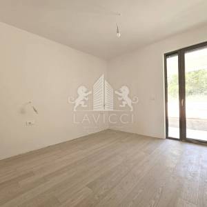 Trosoban stan u novogradnji s vrtom - Diklovac, Zadar