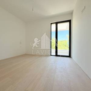 Trosobni penthouse u novogradnji s krovnom terasom - Diklovac, Zadar