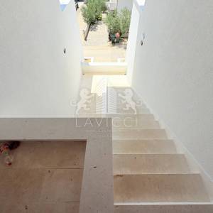 Trosobni penthouse u novogradnji s krovnom terasom - Diklovac, Zadar