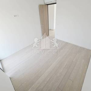 Trosobni penthouse u novogradnji s krovnom terasom - Diklovac, Zadar