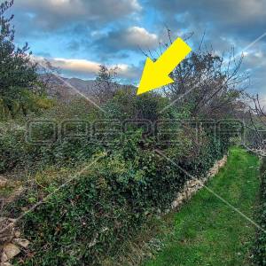 Tugare, Naklice, građevinsko i poljoprivredno zemljište 1.528 m2