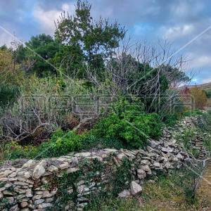 Tugare, Naklice, građevinsko i poljoprivredno zemljište 1.528 m2