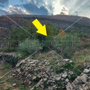 Tugare, Naklice, građevinsko i poljoprivredno zemljište 1.528 m2