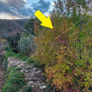 Tugare, Naklice, građevinsko i poljoprivredno zemljište 1.528 m2