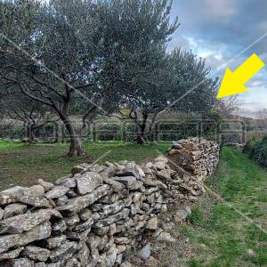 Tugare, Naklice, građevinsko i poljoprivredno zemljište 1.528 m2