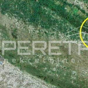 Tugare Naklice, poljoprivredno zemljište 2.881 m2