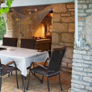 UMAG, Kuća, 144 m², s velikim vrtom i ljetnom kuhinjom, potpuno renovirana!