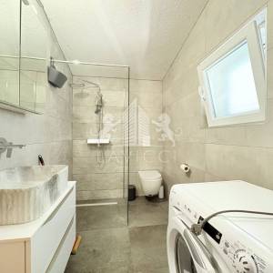 Uređena i opremljena kuća s 4 sobe, 250 m od mora - Vir