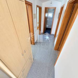 Uređena i opremljena kuća s 4 sobe, 250 m od mora - Vir