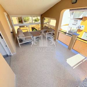 Uređena i opremljena kuća s 4 sobe, 250 m od mora - Vir