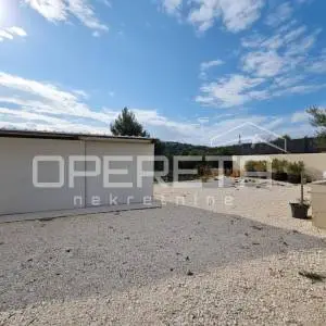 Uređeno zemljište za gradnju vile, 985m2