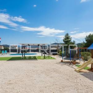 Uređeno zemljište za gradnju vile, 985m2