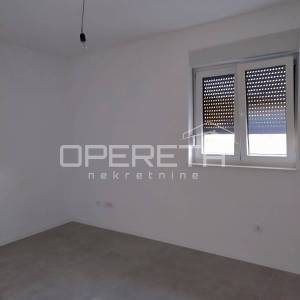 Useljiv stan novogradnja! Penthouse s krovnom Terasom u Poljica/Marina kraj Trog