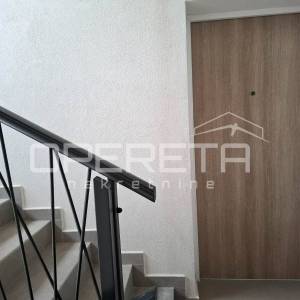 Useljiv stan novogradnja! Penthouse s krovnom Terasom u Poljica/Marina kraj Trog