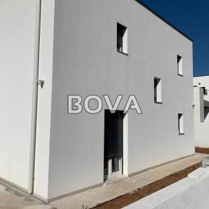 Villa 167 m2 – Rovanjska *Prvi red do mora* (ID-2318)