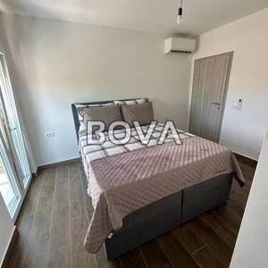 Villa 167 m2 – Rovanjska *Prvi red do mora* (ID-2318)