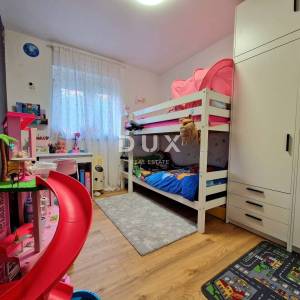 VIŠKOVO, CENTAR - 2S+DB, 70m2 u prizemlju