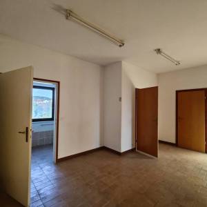 Viškovo - Poslovni prostor s potencijalom